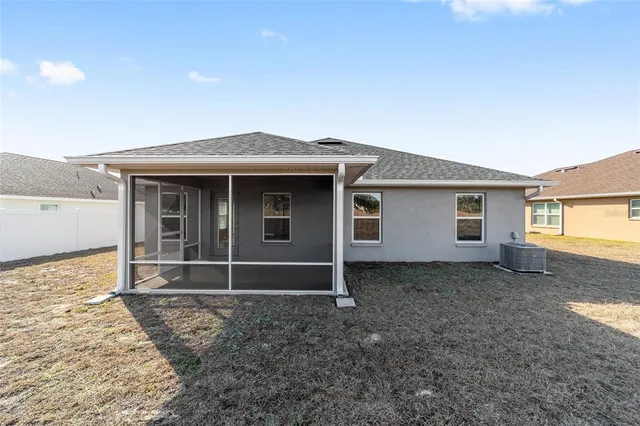a view of an ocean and a mountain view