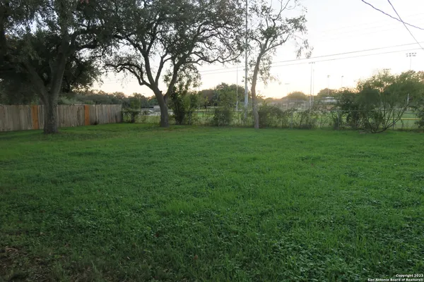 $1,795 | 67 Winn Avenue, Universal City, TX 78148