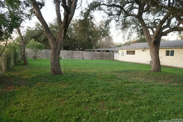 $1,795 | 67 Winn Avenue, Universal City, TX 78148