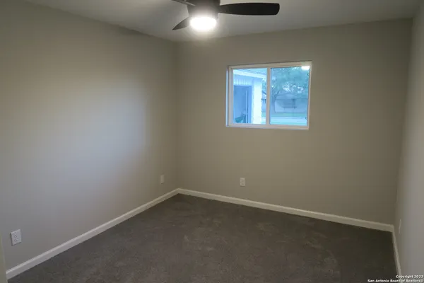 $1,795 | 67 Winn Avenue, Universal City, TX 78148