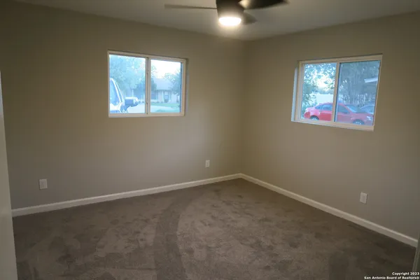 $1,795 | 67 Winn Avenue, Universal City, TX 78148