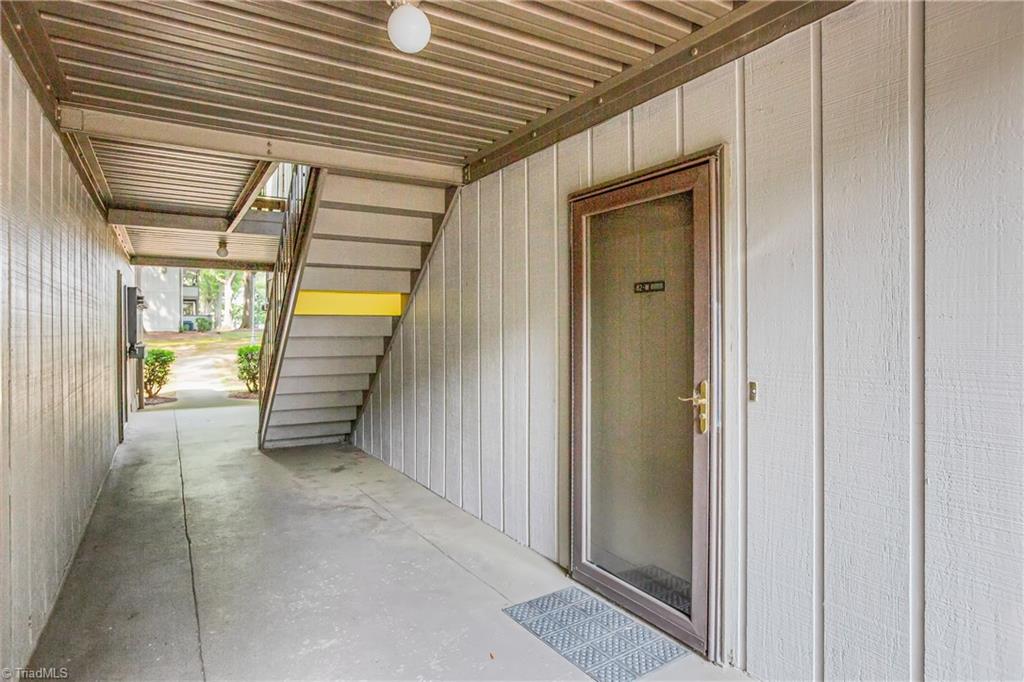 2260 Sunderland Road, Unit 82W Winston-Salem, NC 27103 - Photo 3 of 20