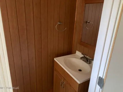 $172,000 | 721 Idlewild Lane, Picayune, MS 39466