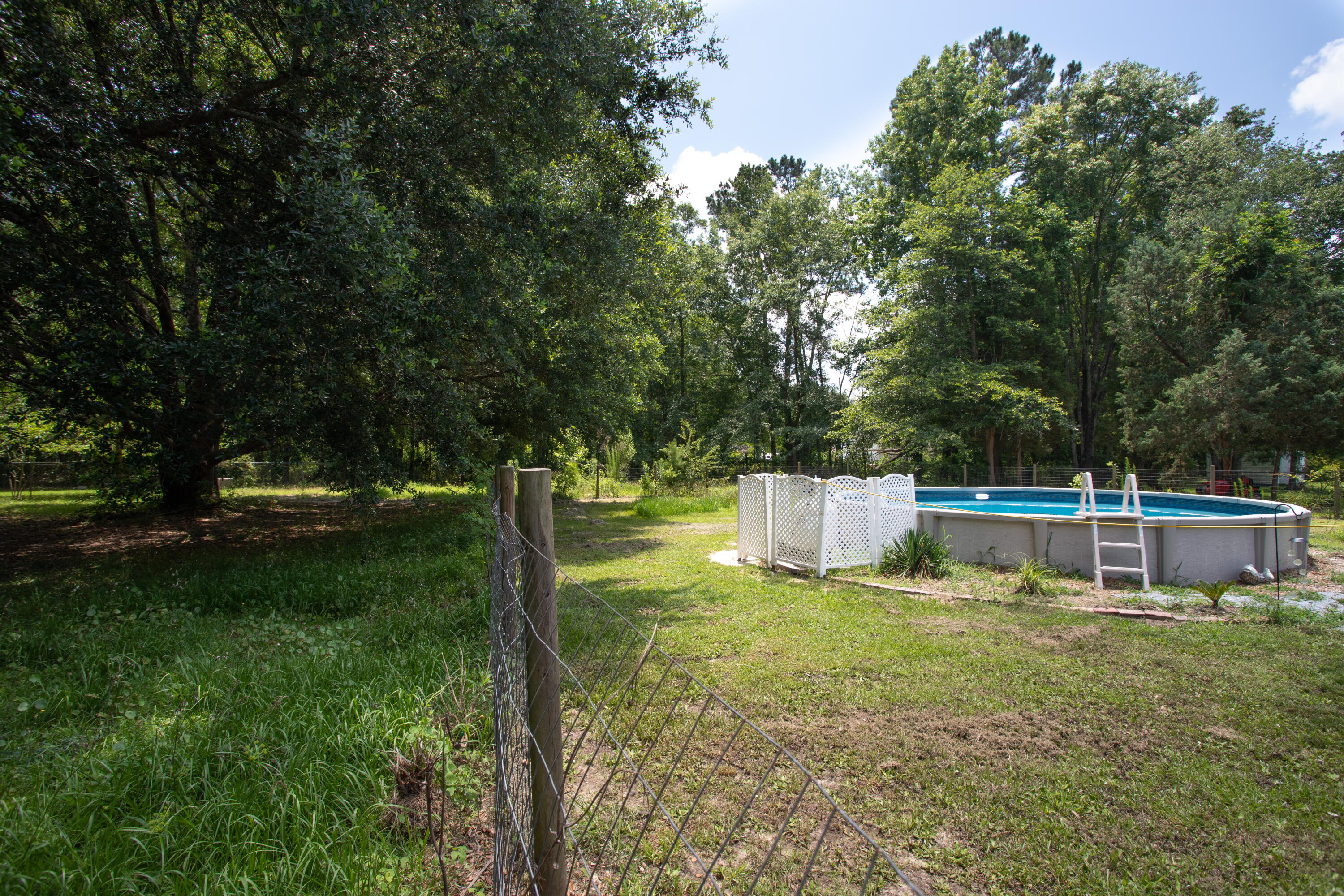 1608 State Rd S-8-449 Summerville, SC 29486 - Photo 27 of 37 IMG_9651