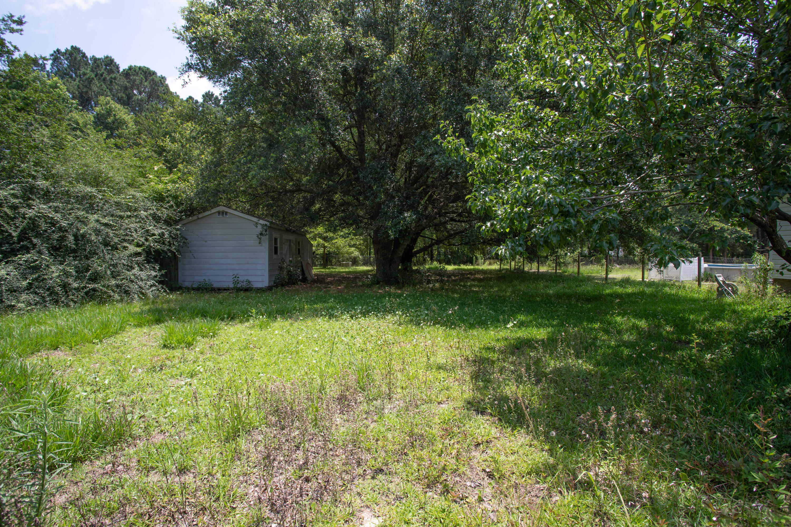 1608 State Rd S-8-449 Summerville, SC 29486 - Photo 30 of 37 IMG_9645