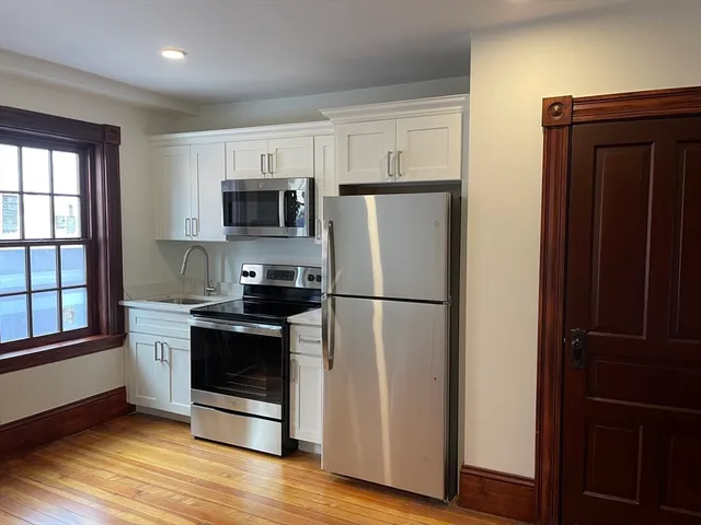$1,300 | 41 Summer Street, Unit 9, Leominster, MA 01453