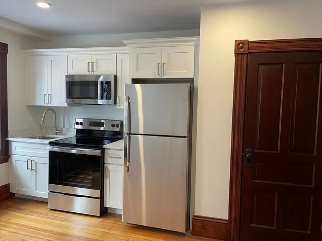 $1,300 | 41 Summer Street, Unit 9, Leominster, MA 01453