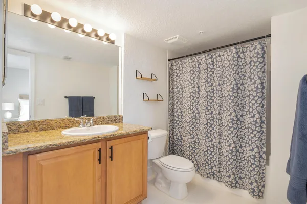$4,500 | 1801 North Flagler Drive, Unit 840, West Palm Beach, FL 33407