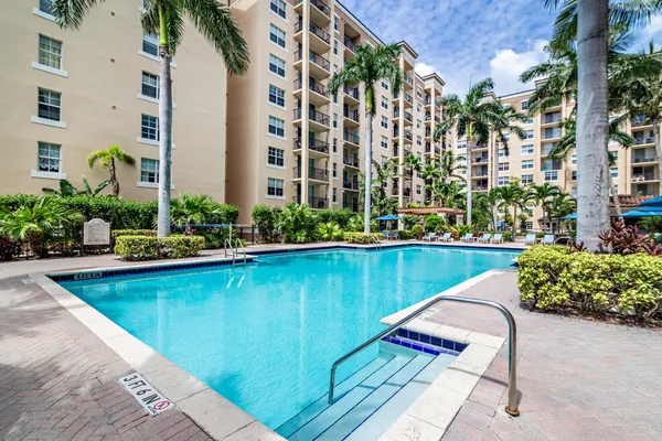 $4,500 | 1801 North Flagler Drive, Unit 840, West Palm Beach, FL 33407