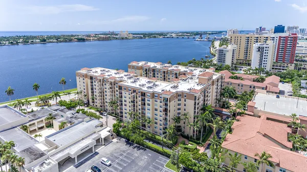 $4,500 | 1801 North Flagler Drive, Unit 840, West Palm Beach, FL 33407