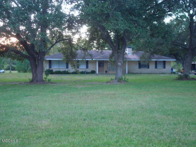 9025 Dana Road Biloxi, MS 39532 - Photo 13 of 13 DSC08260