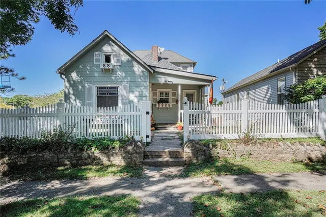 $365,000 | 620-622 North 13th Terrace, Leavenworth, KS 66048