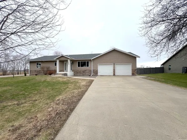 $497,000 | 4806 22nd Street Northeast, Willmar, MN 56201