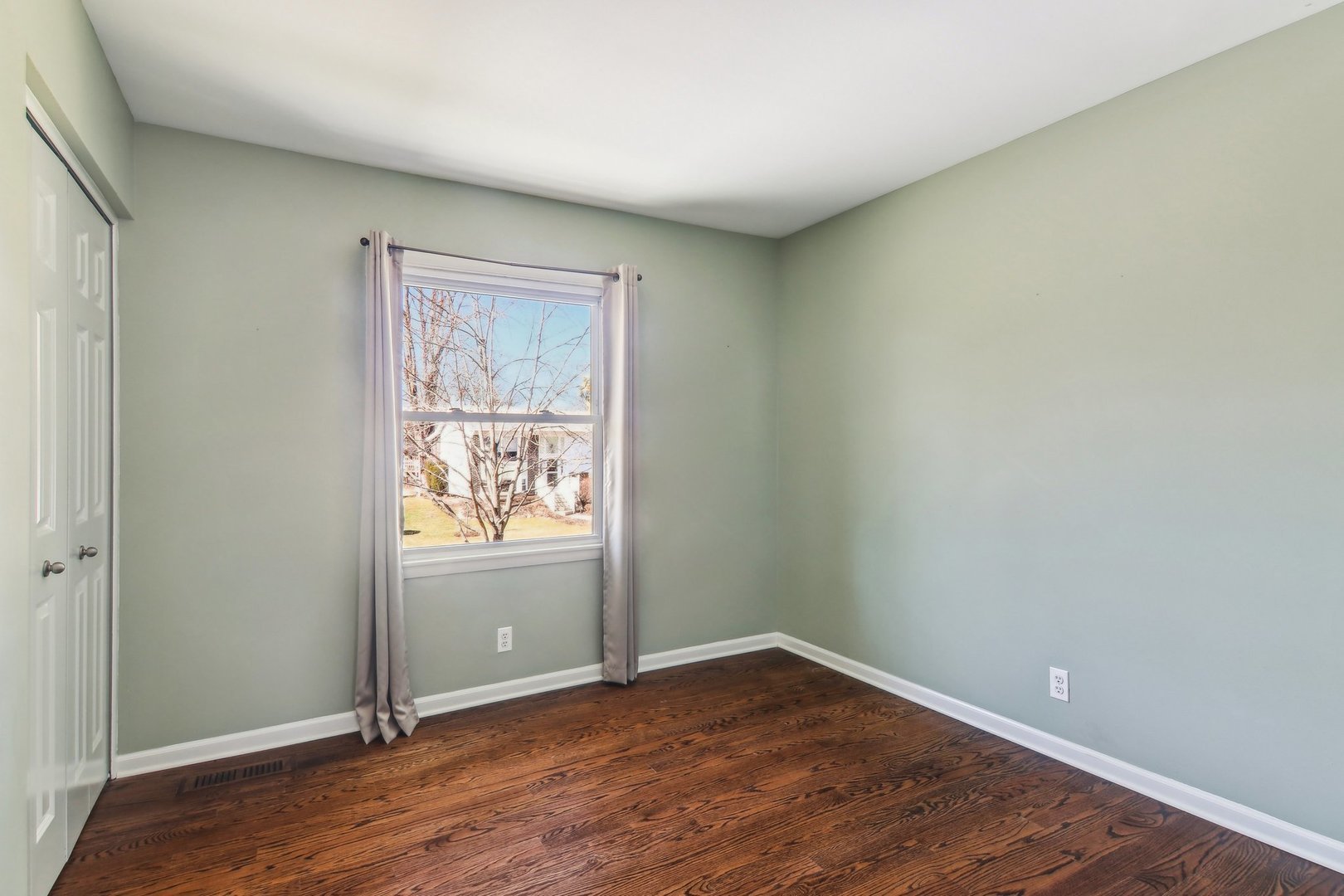 316 Bedford Road Bolingbrook, IL 60440 - Photo 20 of 38 Gallery Image 20