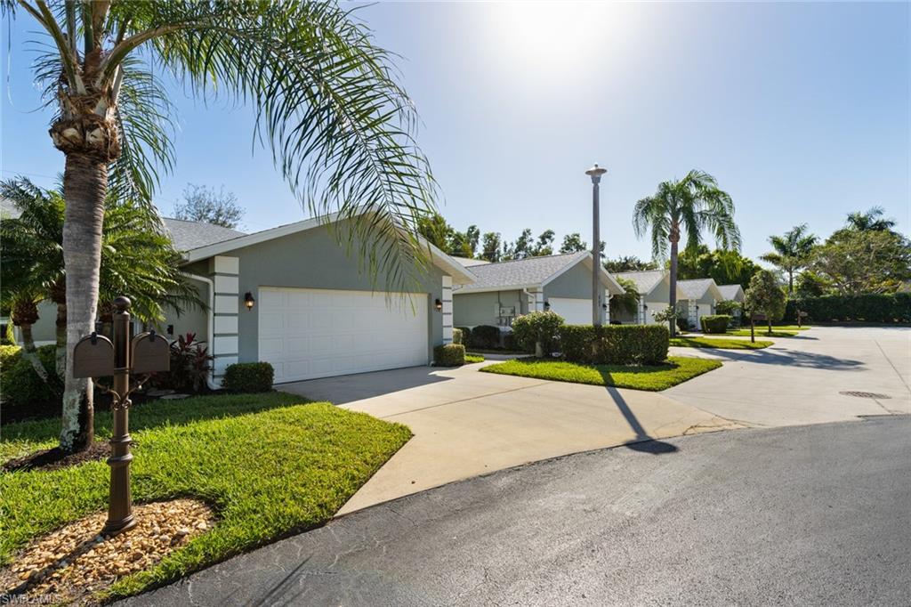 1720 Royal Circle, Unit 802 Naples, FL 34112 - Photo 2 of 30
