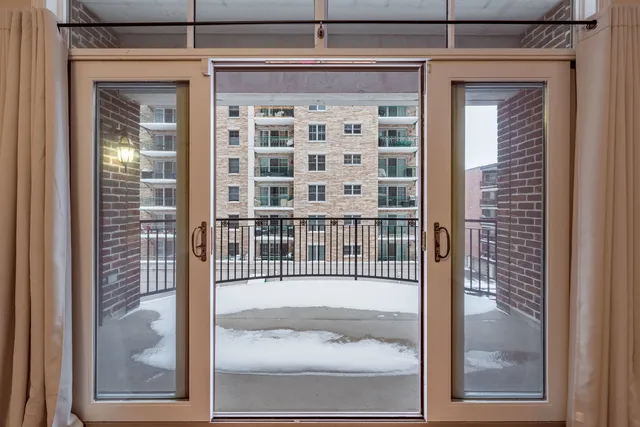 $344,990 | 151 West Wing Street, Unit 301, Arlington Heights, IL 60005