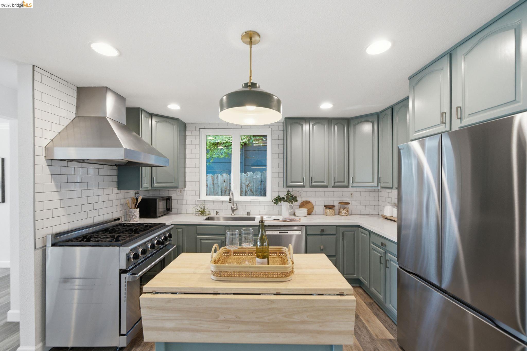1464 Olympus Avenue Berkeley, CA 94708 - Photo 17 of 61