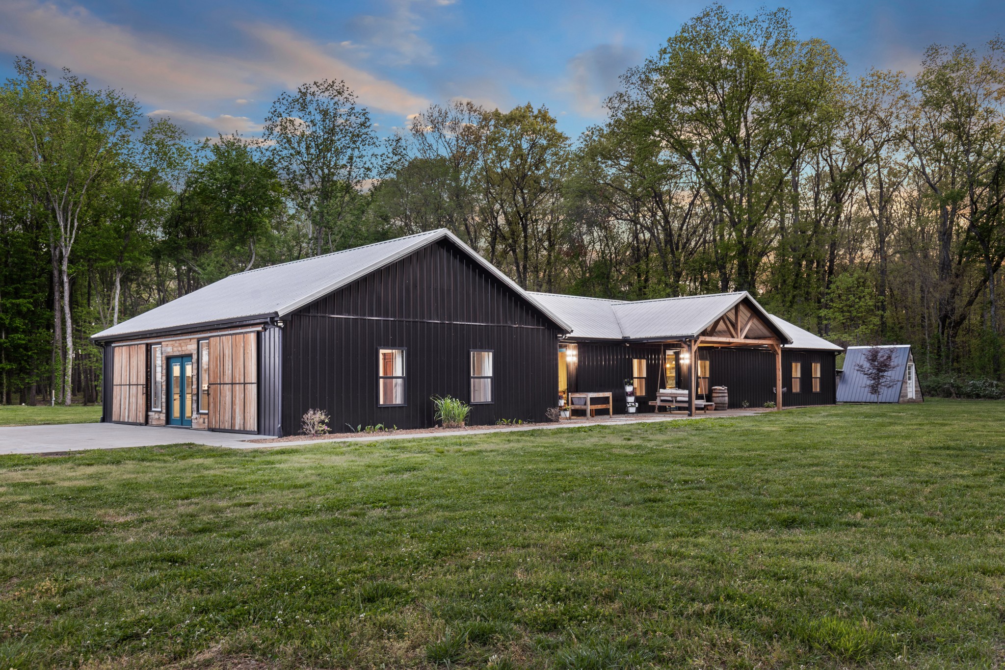 7909 Bill Moss Road White House, TN 37188 - Photo 4 of 100