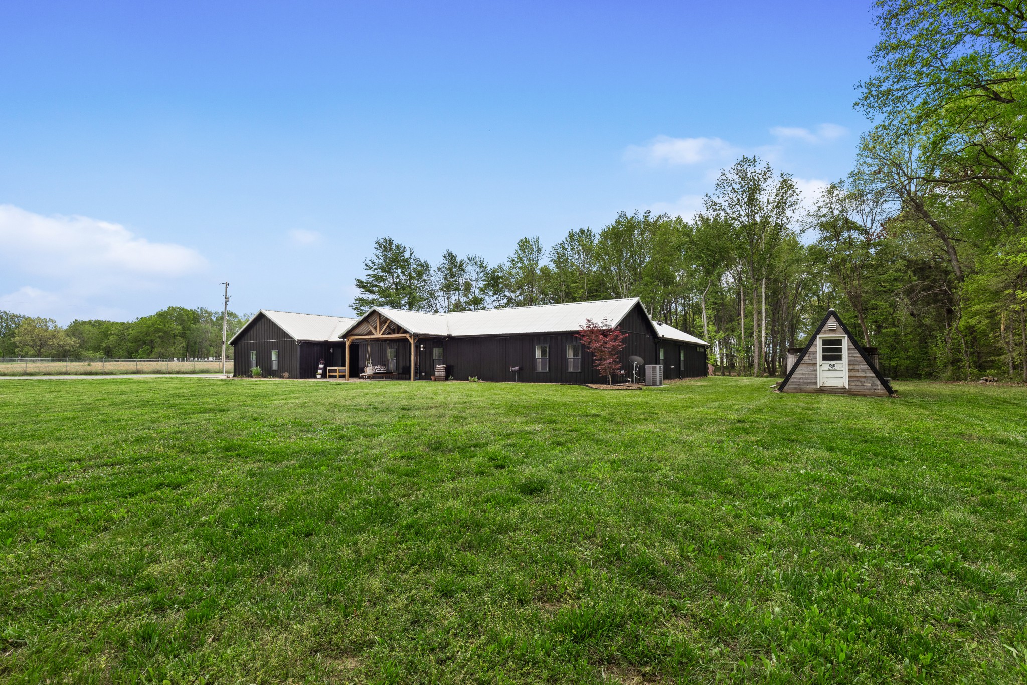 7909 Bill Moss Road White House, TN 37188 - Photo 7 of 100