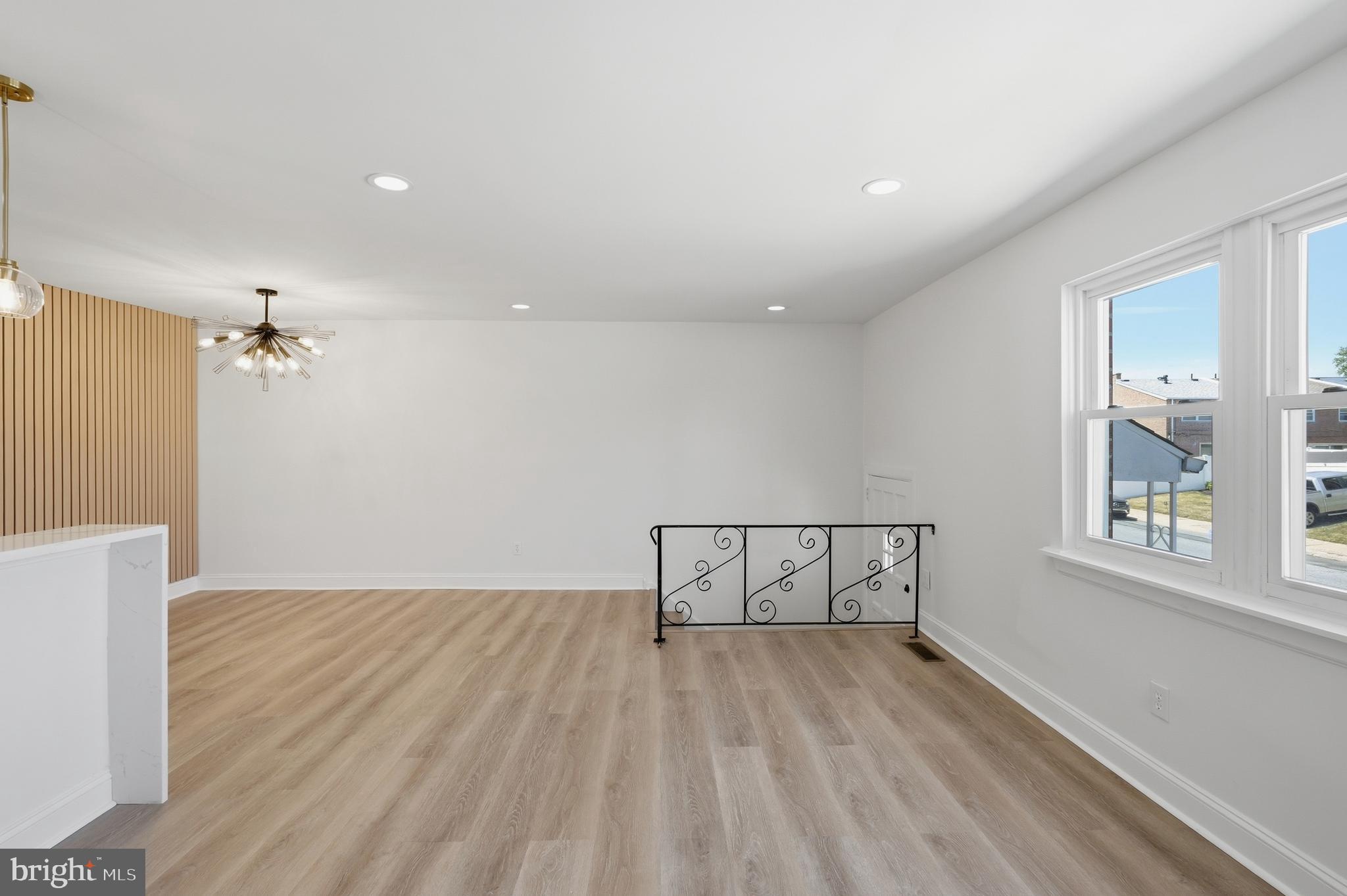 3530 Oakhill Road Philadelphia, PA 19154 - Photo 5 of 59 Living Room