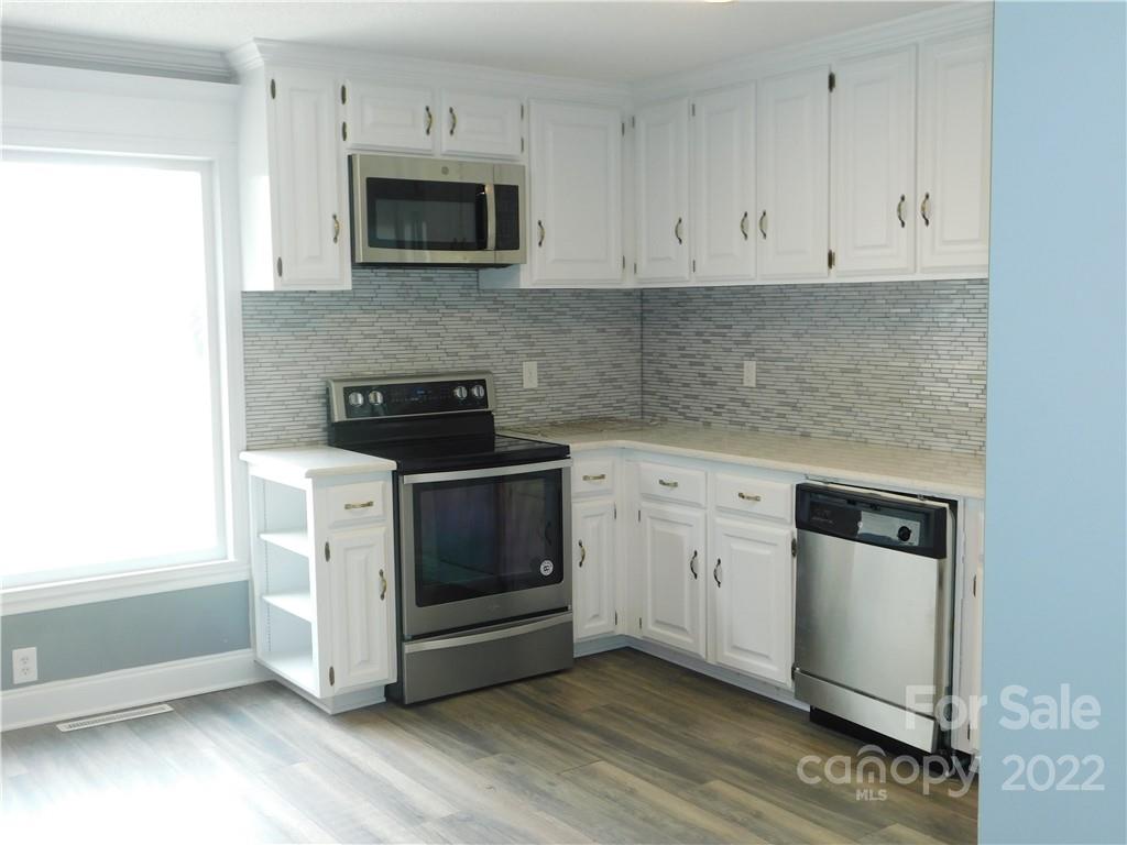 9600 Pembroke Road Huntersville, NC 28078 - Photo 9 of 33 Gallery Image 9