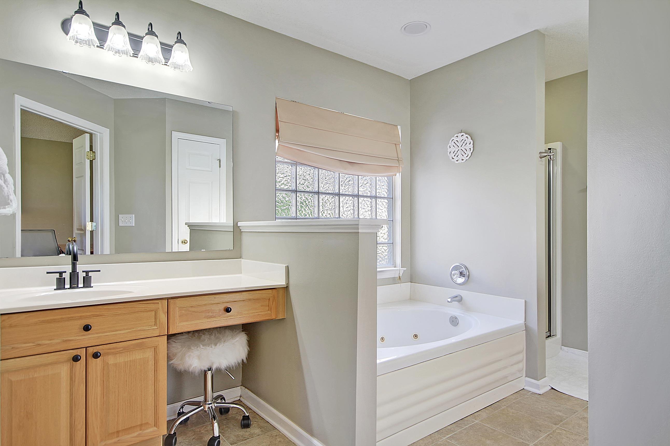511 Carters Grove Road Charleston, SC 29414 - Photo 22 of 34 CREM_511 Carters Grove_036