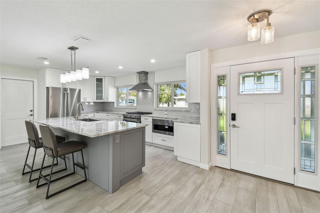 94 Nicholas Drive Dunedin, FL 34698 - Photo 11 of 46