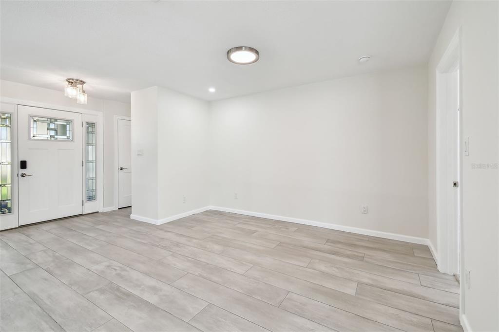 94 Nicholas Drive Dunedin, FL 34698 - Photo 18 of 46