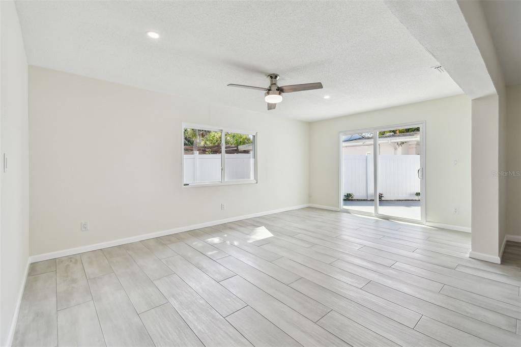 94 Nicholas Drive Dunedin, FL 34698 - Photo 19 of 46