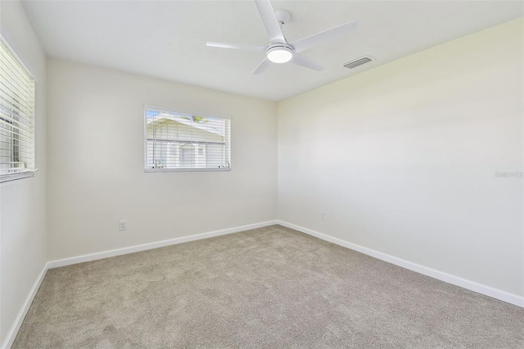 94 Nicholas Drive Dunedin, FL 34698 - Photo 29 of 46