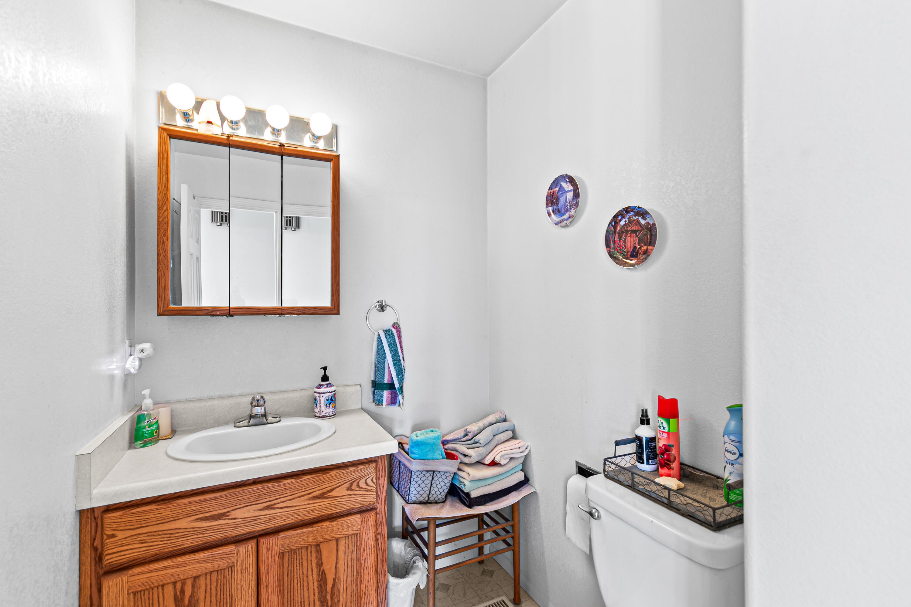 5977 Dark Hollow Road Medford, OR 97501 - Photo 15 of 38 9R9A9888