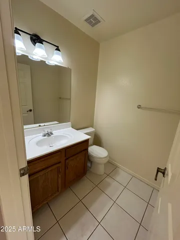 $2,100 | 1433 East Park Avenue, Chandler, AZ 85225