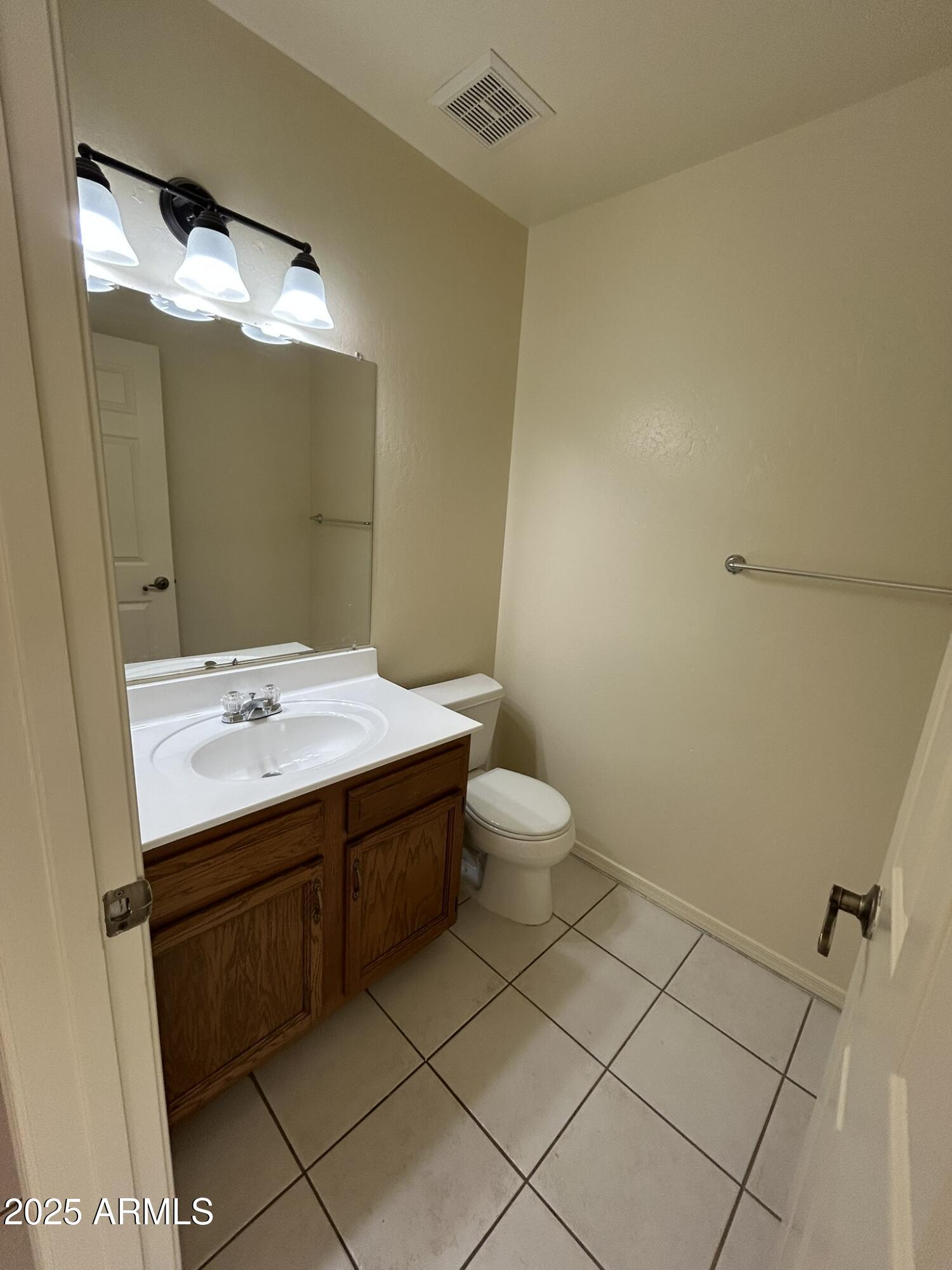 1433 East Park Avenue Chandler, AZ 85225 - Photo 23 of 51 h down bath