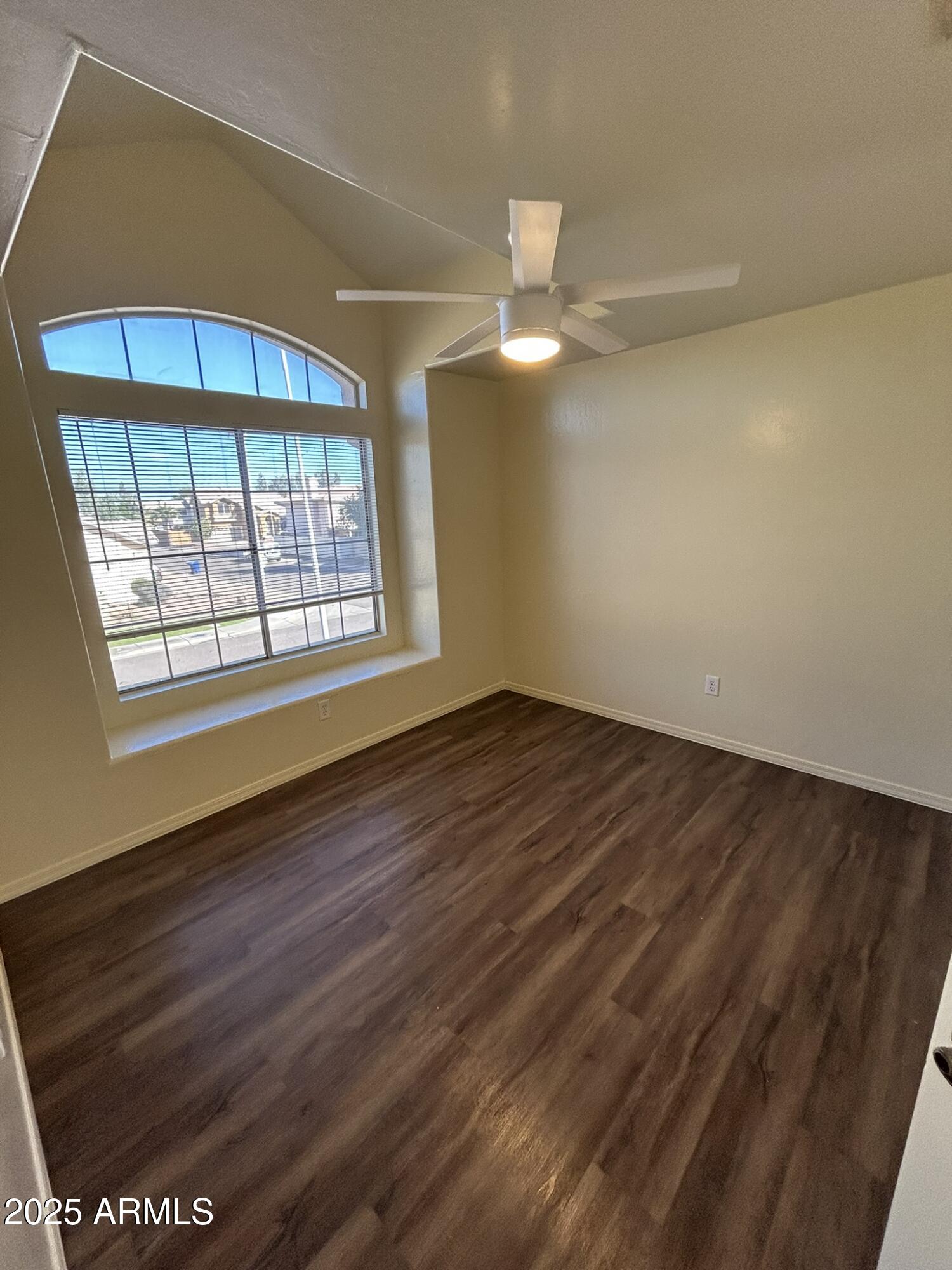 1433 East Park Avenue Chandler, AZ 85225 - Photo 30 of 51 j bed