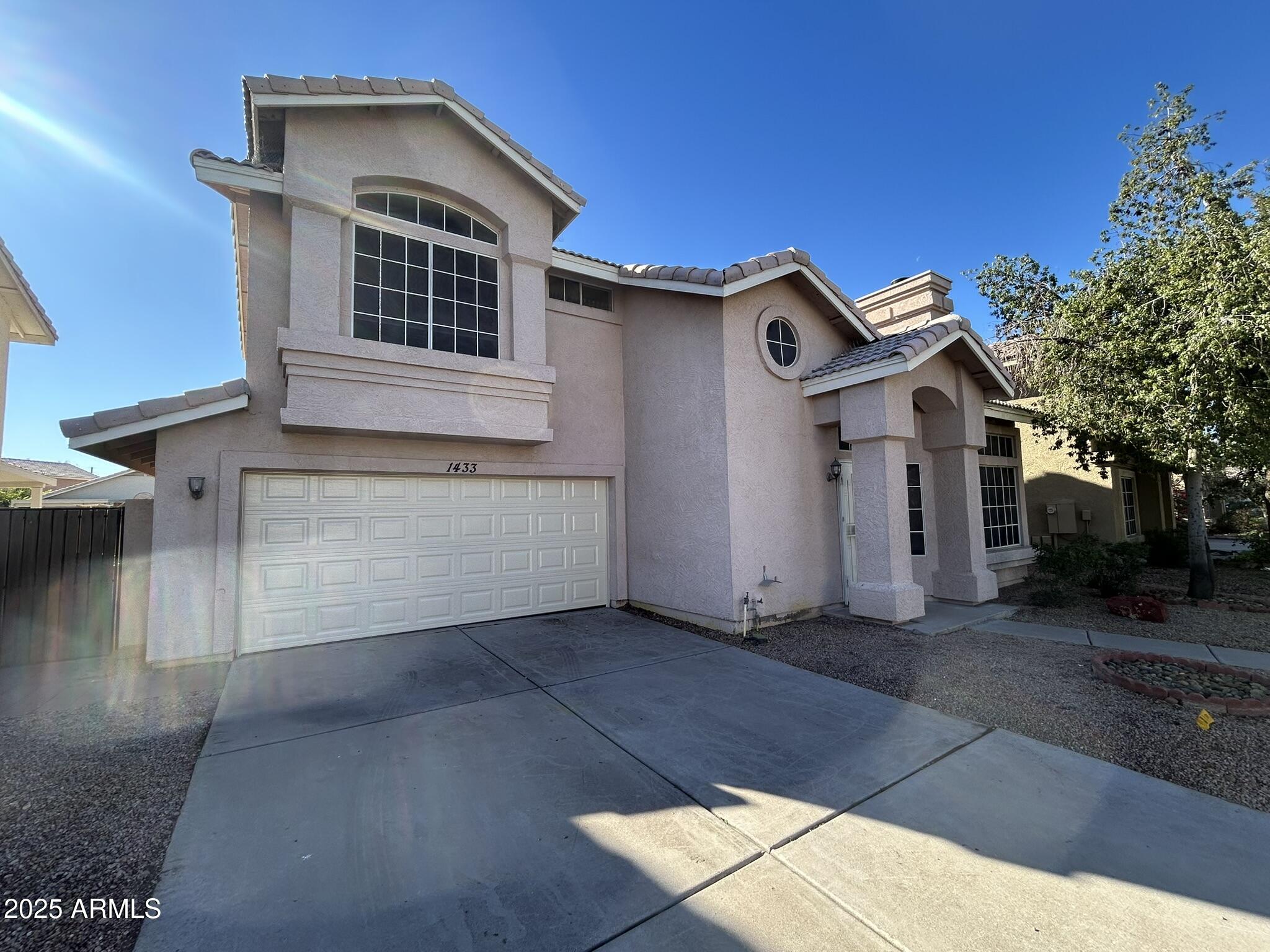 1433 East Park Avenue Chandler, AZ 85225 - Photo 3 of 51 a front2