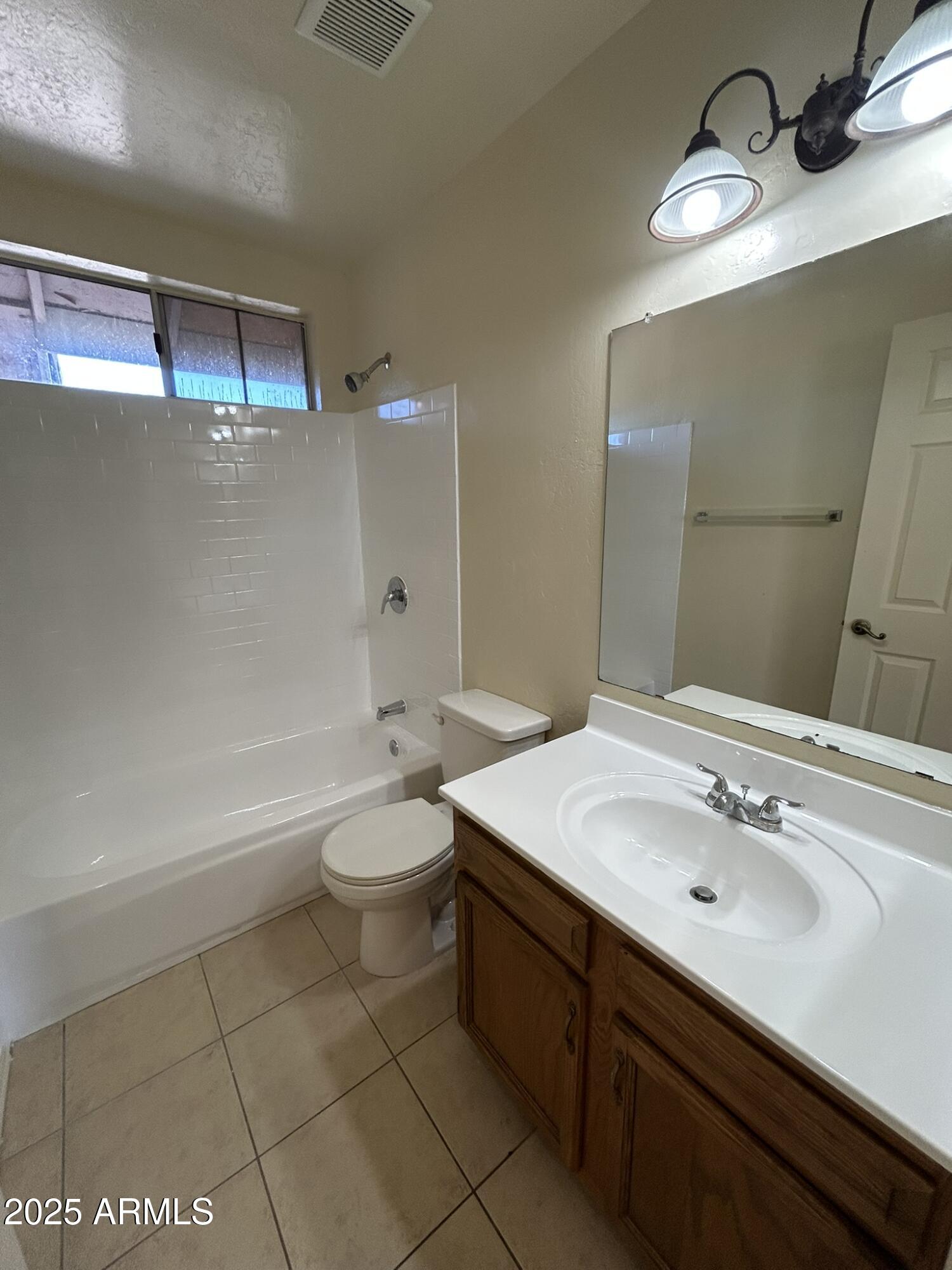 1433 East Park Avenue Chandler, AZ 85225 - Photo 35 of 51 l bath