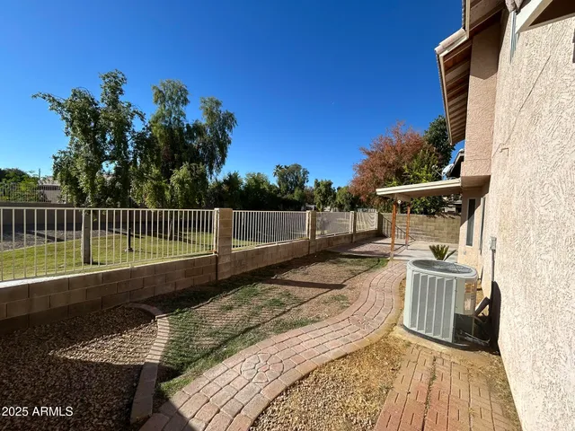 $2,100 | 1433 East Park Avenue, Chandler, AZ 85225