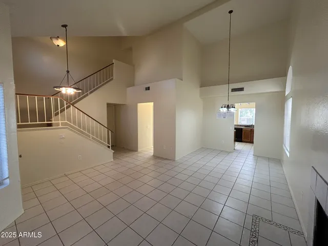 $2,100 | 1433 East Park Avenue, Chandler, AZ 85225