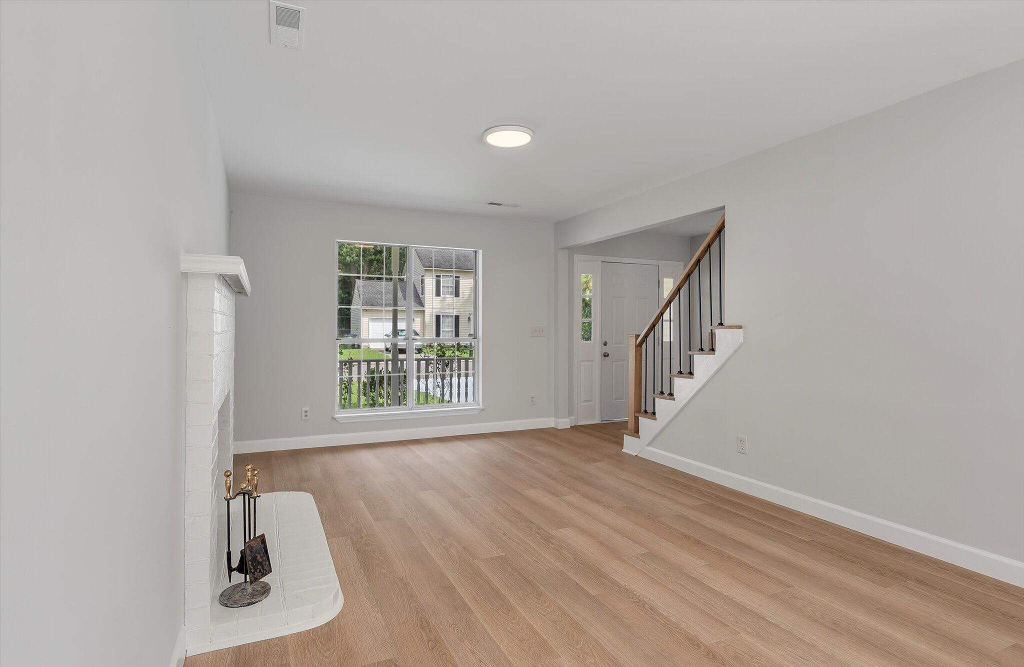 2440 Castlereagh Road Charleston, SC 29414 - Photo 6 of 24 07-2440_Castlereagh_Lowcountry_Exposure-