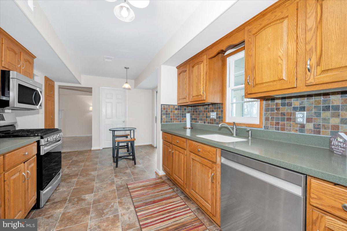 17116 Chiswell Road Poolesville, MD 20837 - Photo 18 of 84