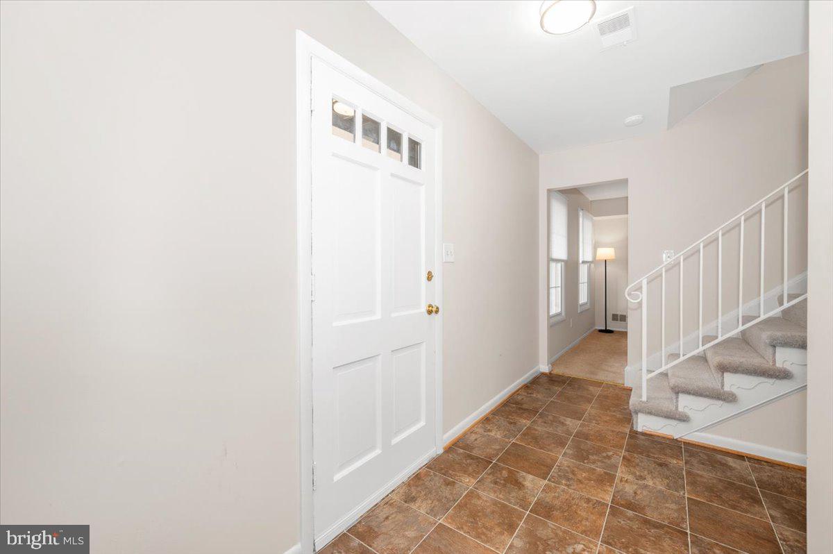 17116 Chiswell Road Poolesville, MD 20837 - Photo 4 of 84 Gracious Entry Foyer