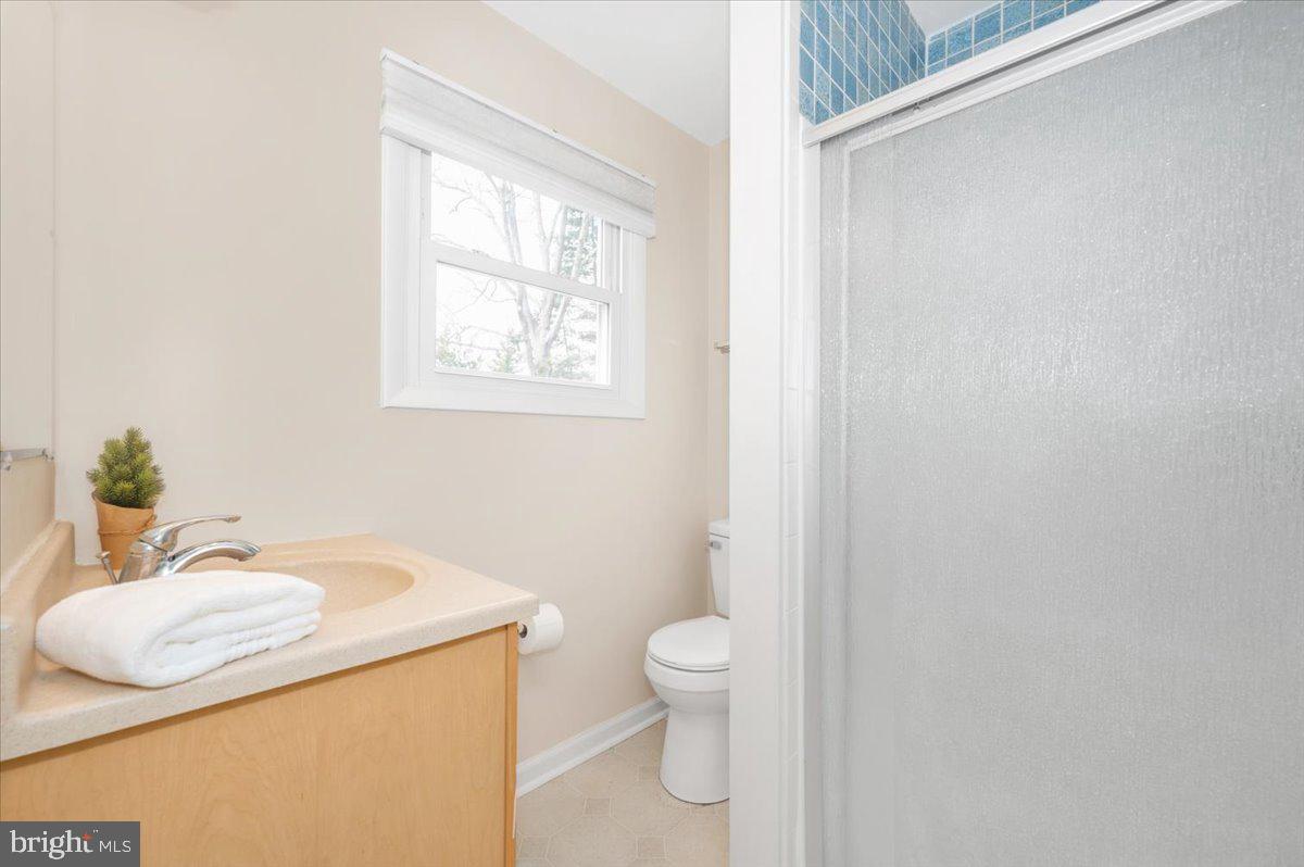 17116 Chiswell Road Poolesville, MD 20837 - Photo 41 of 84 Upgraded Primary Bath