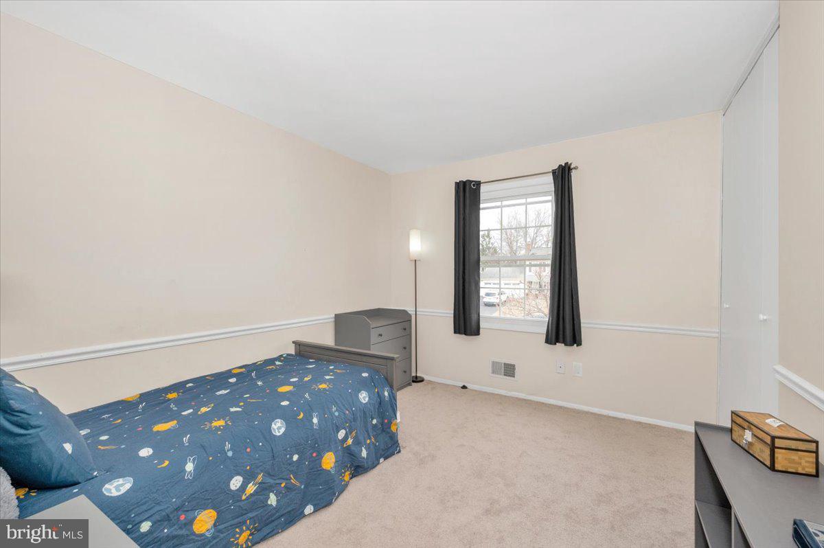 17116 Chiswell Road Poolesville, MD 20837 - Photo 45 of 84 Bedroom #2 w/ double closets