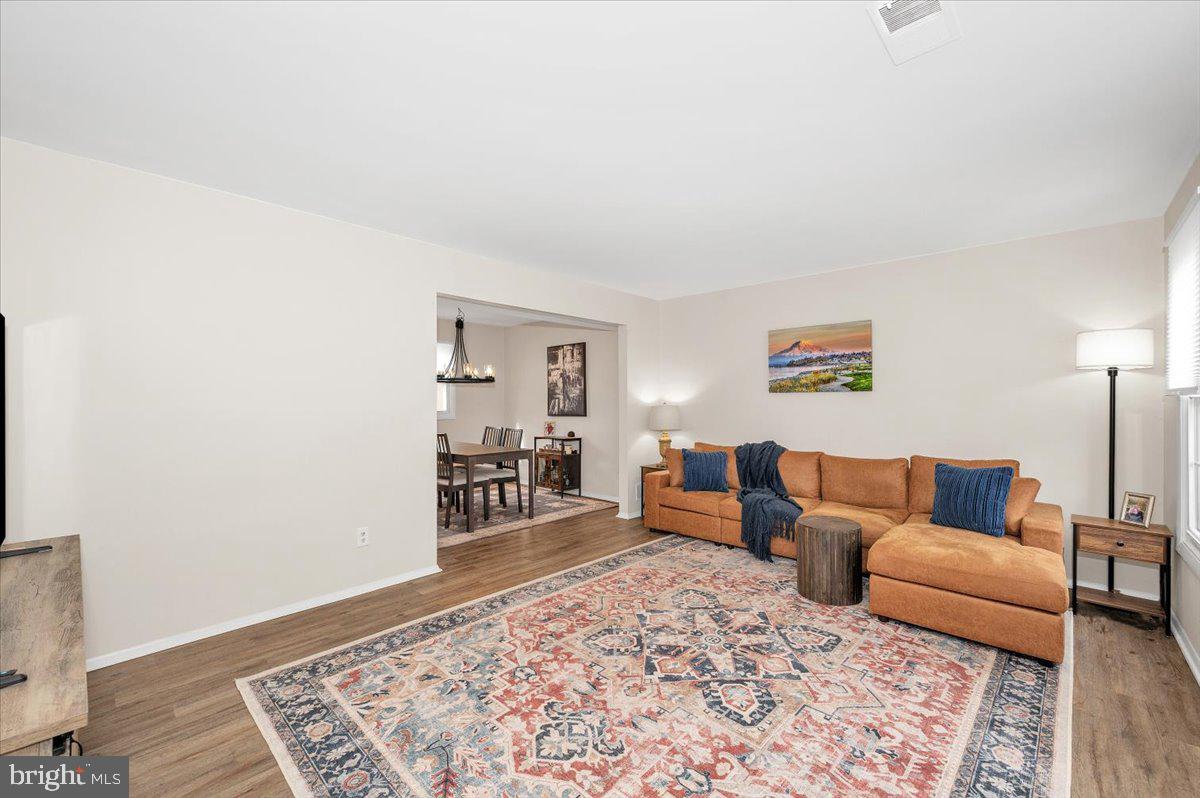 17116 Chiswell Road Poolesville, MD 20837 - Photo 6 of 84