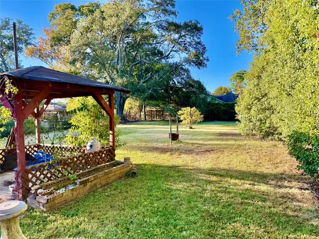 $1,800 | 860 Bingman Drive, Beaumont, TX 77705