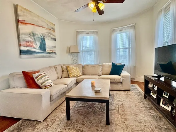 $3,000 | 69 Beaumont Street, Unit 3, Boston, MA 02124