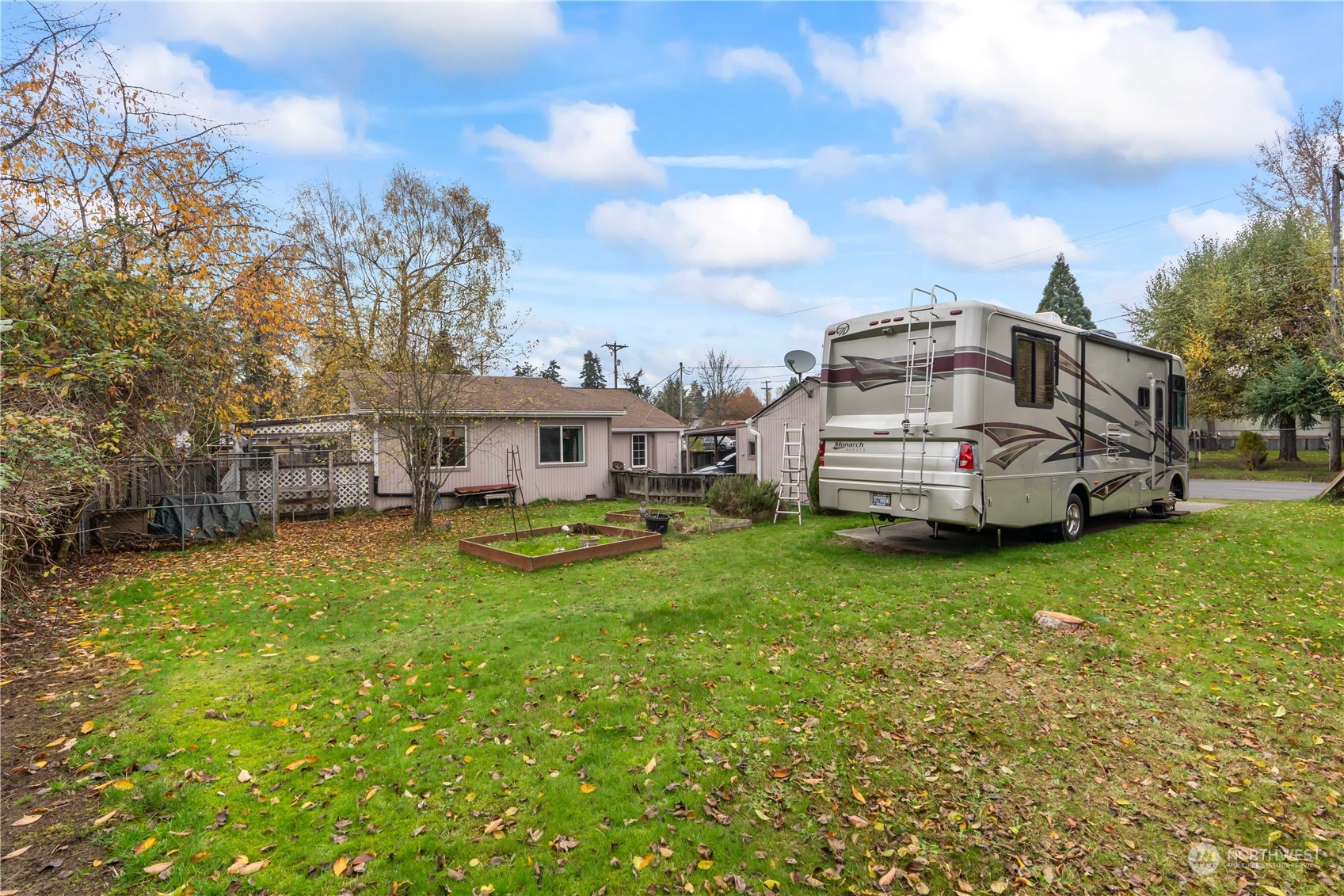 10301 Golden Given Road East Tacoma, WA 98445 - Photo 15 of 33