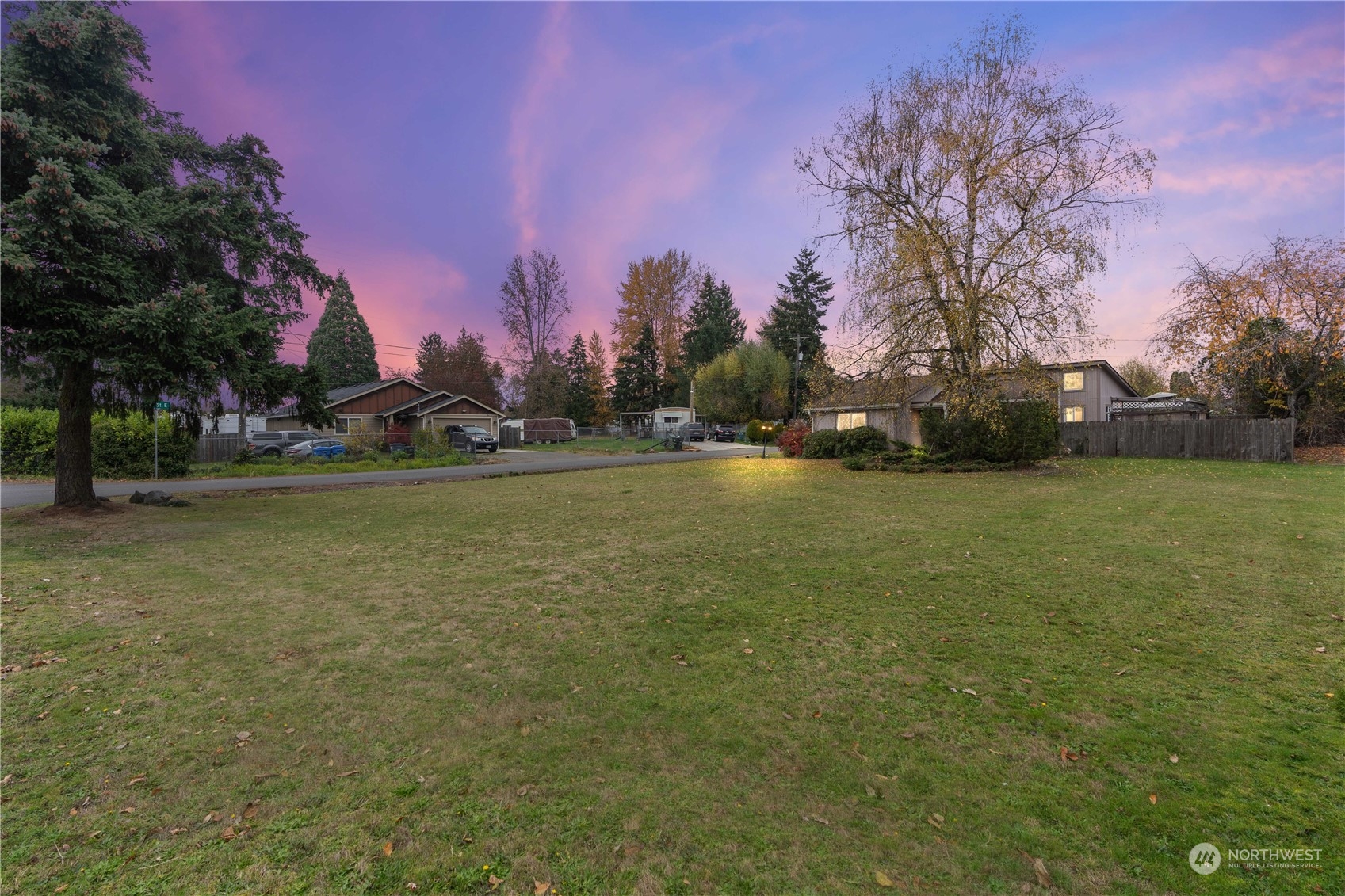 10301 Golden Given Road East Tacoma, WA 98445 - Photo 4 of 33