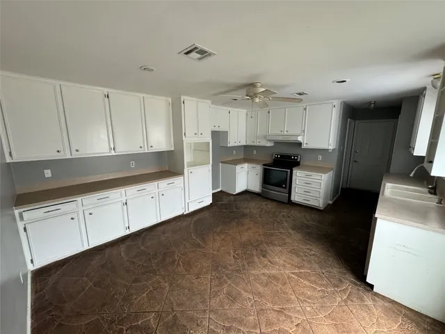 $1,695 | 2923 Ashford Trail, Houston, TX 77082