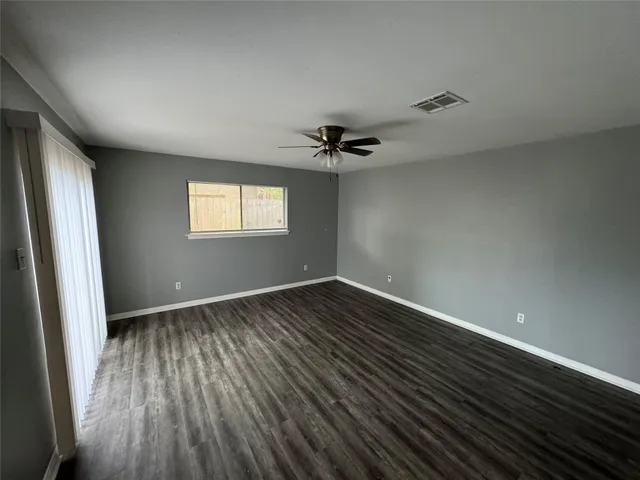 $1,695 | 2923 Ashford Trail, Houston, TX 77082